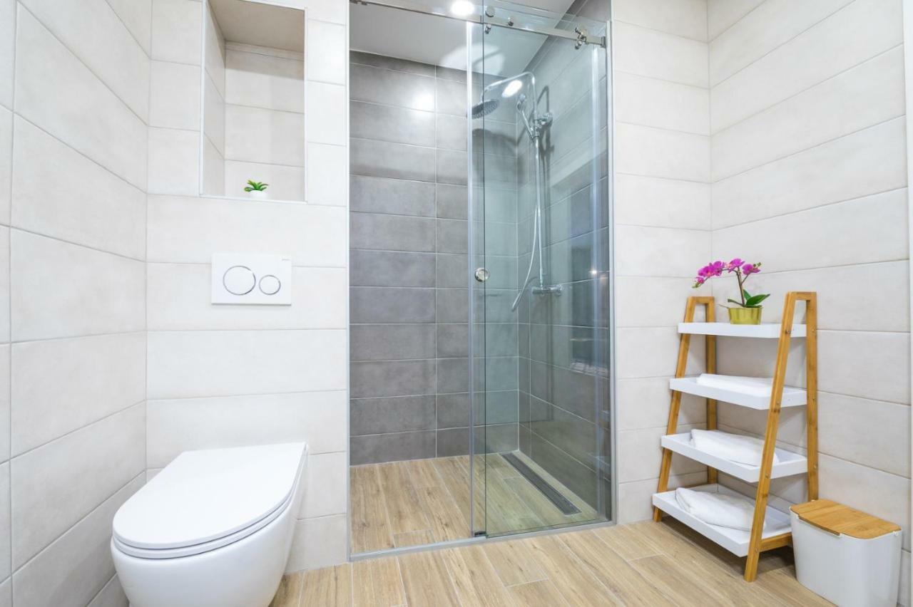 Onesta Apartment สปลิท ภายนอก รูปภาพ