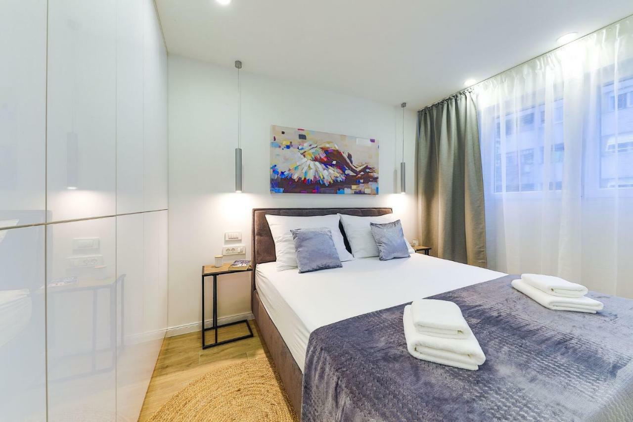 Onesta Apartment สปลิท ภายนอก รูปภาพ