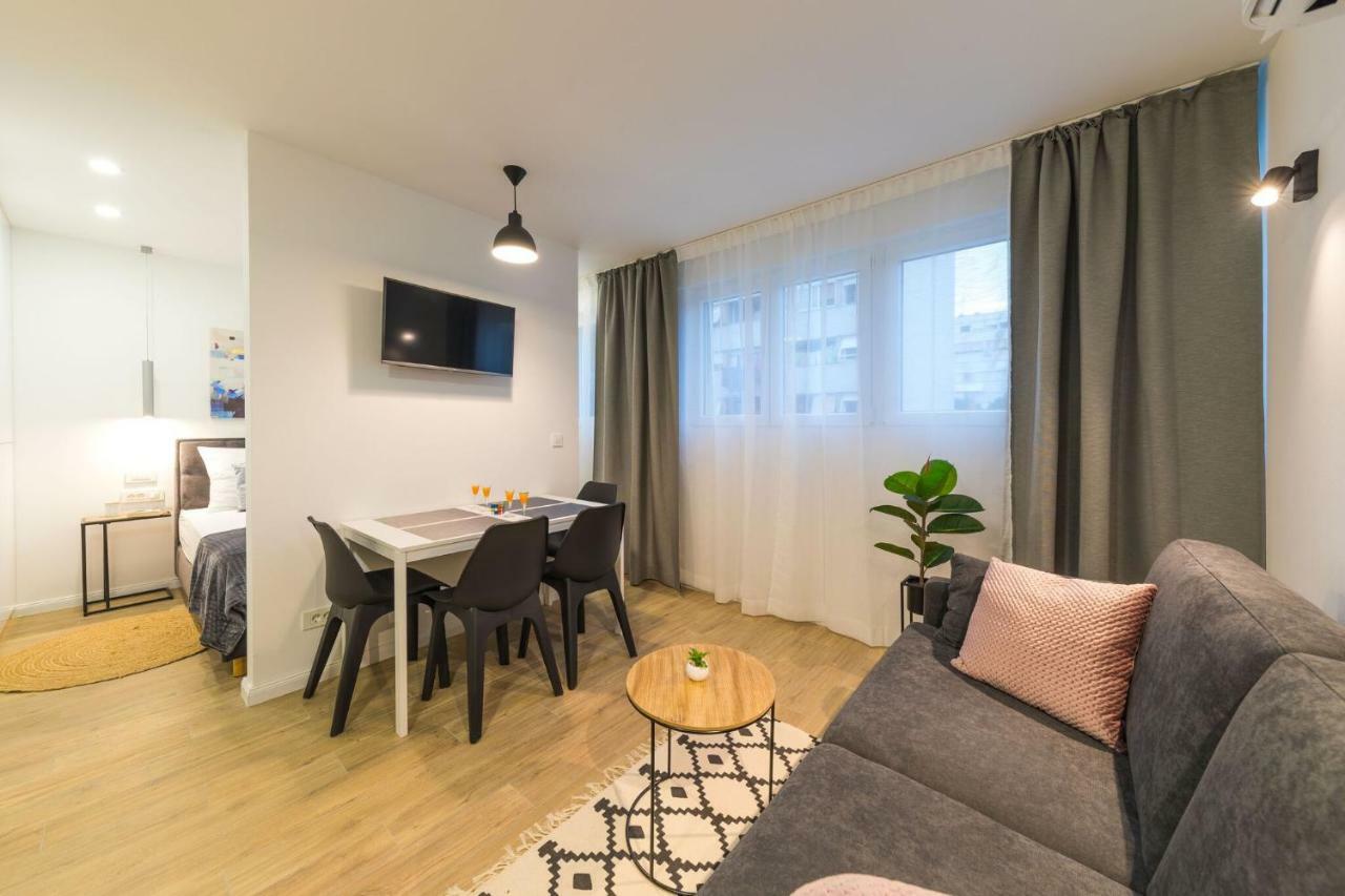 Onesta Apartment สปลิท ภายนอก รูปภาพ